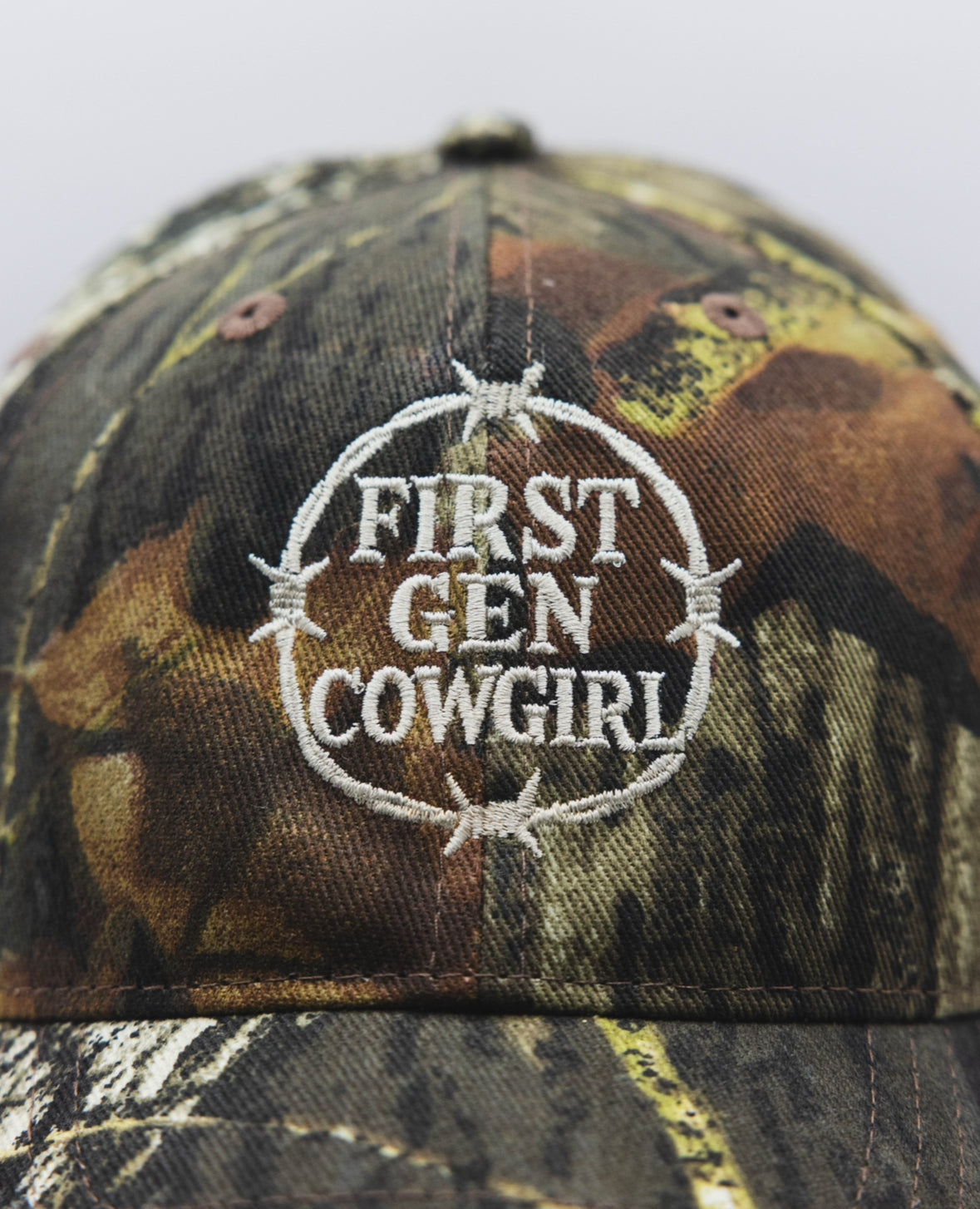 First Gen Cowgirl Barbed Wire Cap - Ivory on Mossy Oak
